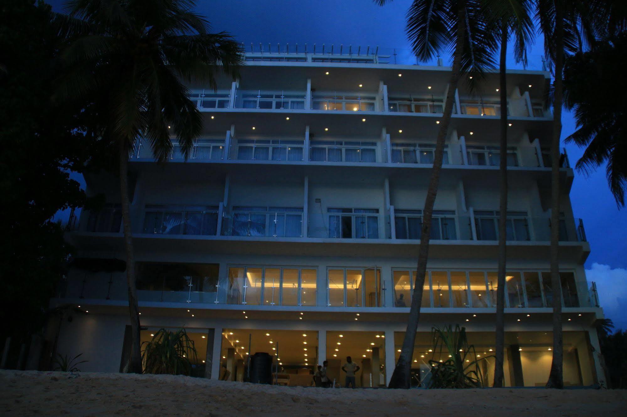 Sayura Beach Hotel Unawatuna Esterno foto